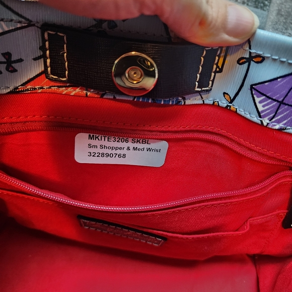 NWT Dooney & Bourke Small Shopper and Medium Wristlet Kite Rare Limited Edition - Picture 4 of 8